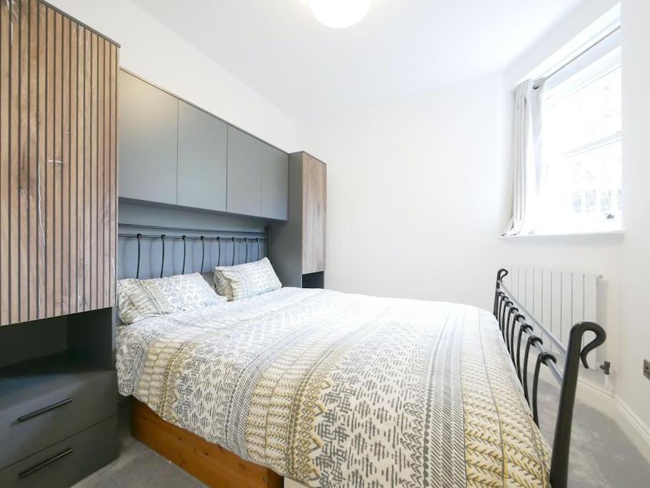 לונדון Newly Refurbished 2 Bed Apartment In Paddington מראה חיצוני תמונה