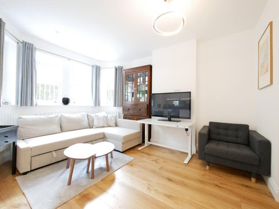 לונדון Newly Refurbished 2 Bed Apartment In Paddington מראה חיצוני תמונה